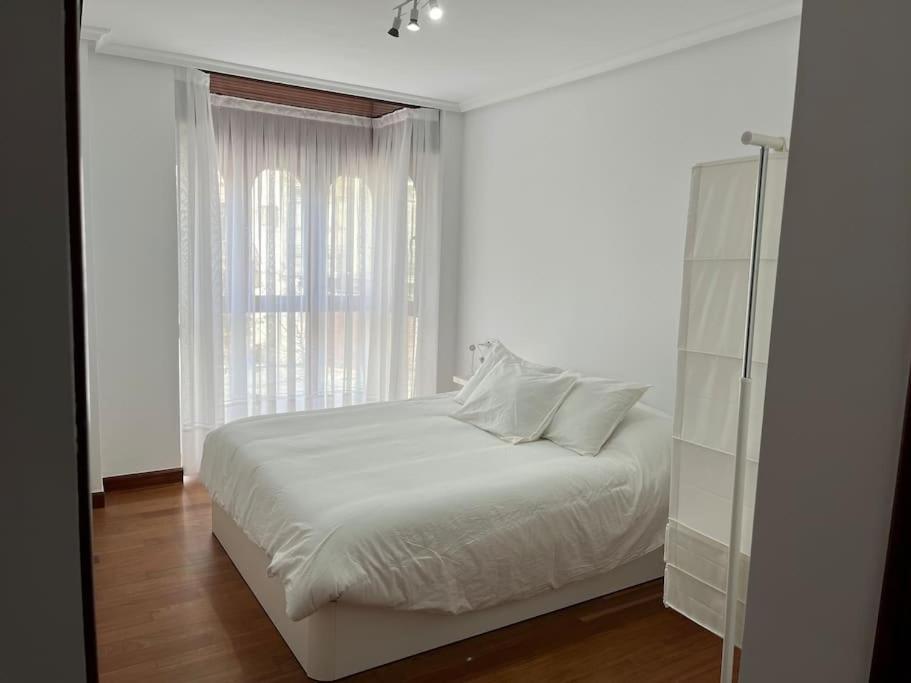 Piso Acogedor Y Centrico Apartment Santoña Екстериор снимка